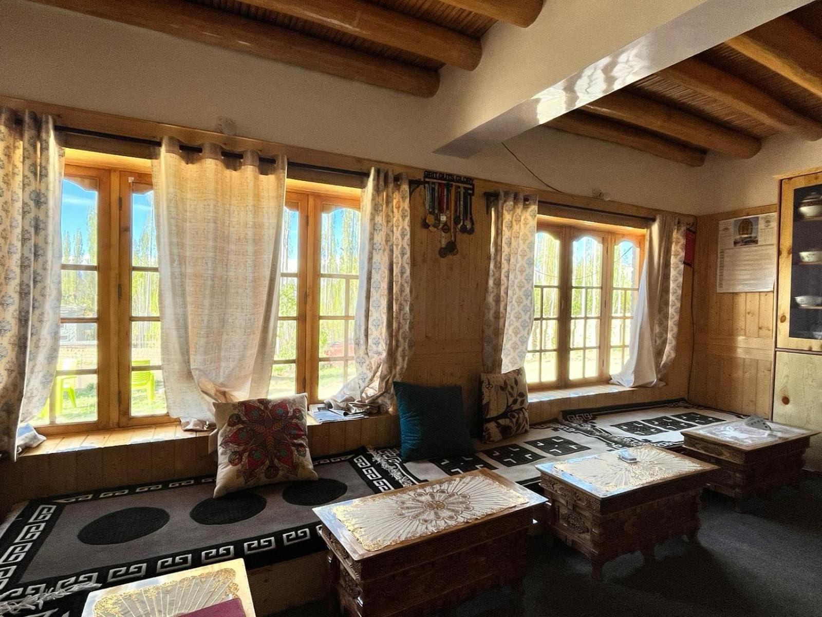 Streamlet Homestay Leh Exterior foto